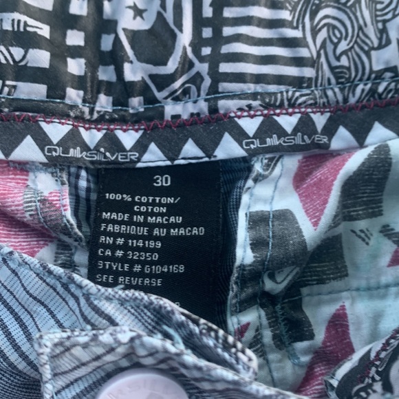 Quicksilver men’s shorts - Picture 2 of 8